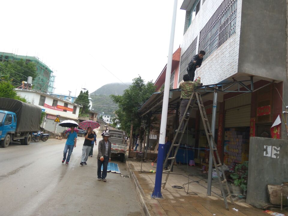 提升人居环境，乌木龙在行动 ——街道周边路段“两违”拆除稳...
